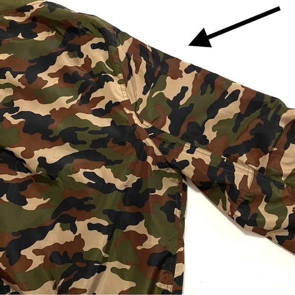 Lightweight Camo Nylon Bomber Jacket Woman Size 1X - Picture 15 of 15